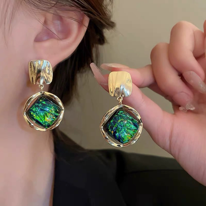 2025 New Trend Gradient Green  - đánh giá và giá Ethnic Fashion Trends 2025
